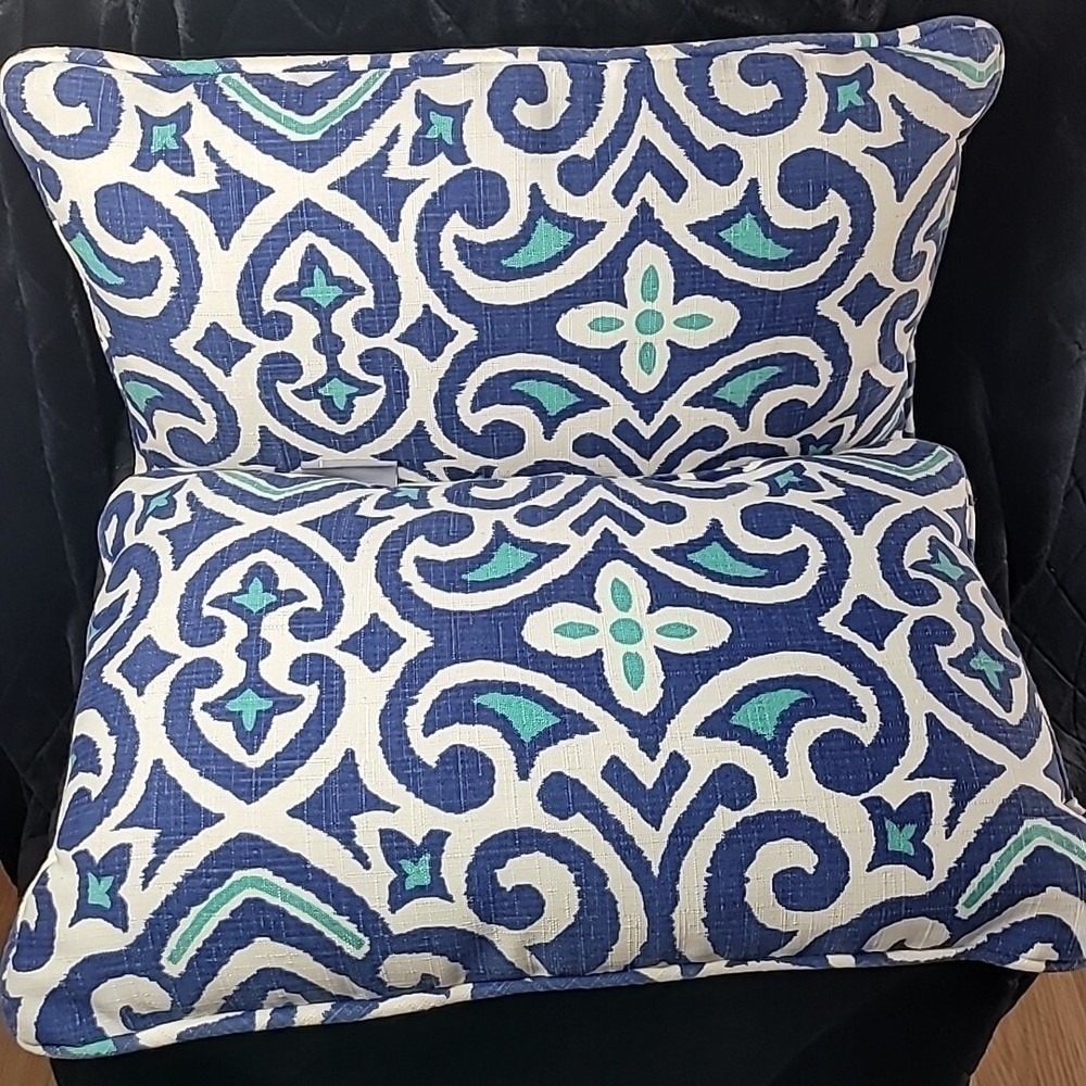 Pillow Perfect Indoor Outdoor Lumbar Pillows x2 Blue Teal White 12x19